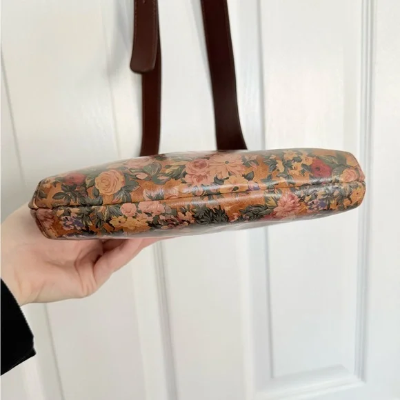 Patricia Nash Floral Crossbody Bag - Picture 8 of 16